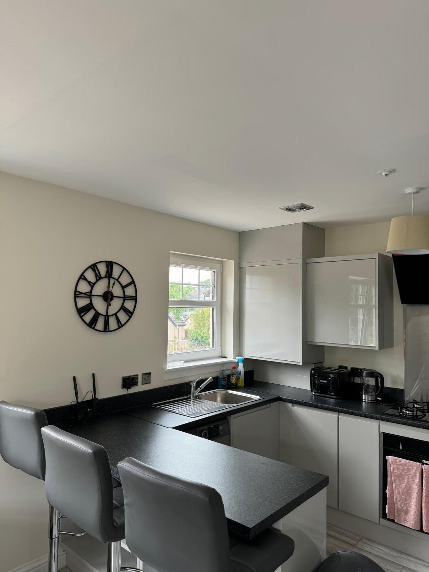 Modern 3 Bedroom Apartment In Markinch, Fife Экстерьер фото